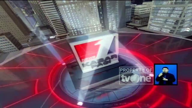 Papan Reklame Besar di Karawang Roboh Diterjang Angin Kencang