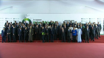 Sommet Europe-Afrique : accord pour une évacuation des migrants de Libye