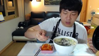 An aching person who lives alone making [dumpling soup]-gqfW-jDT_hQ