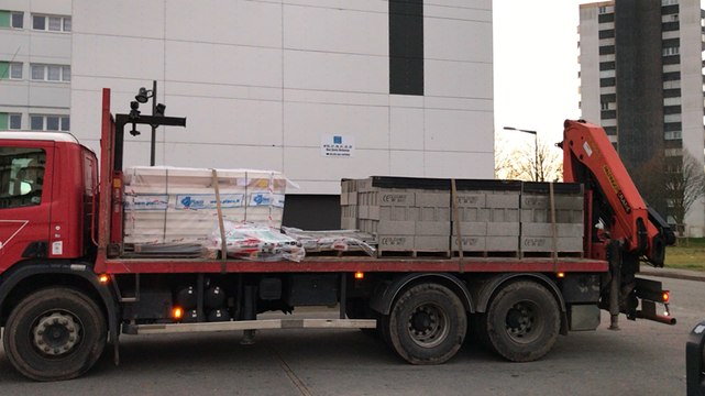 Les caves de cinq immeubles de Ménimur murées