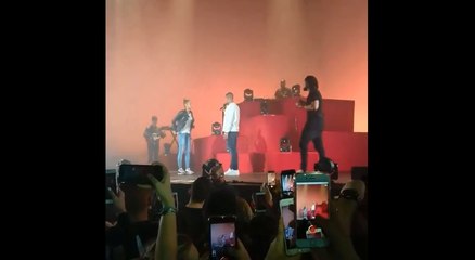 Une demande de mariage en plein concert d'Alonzo.