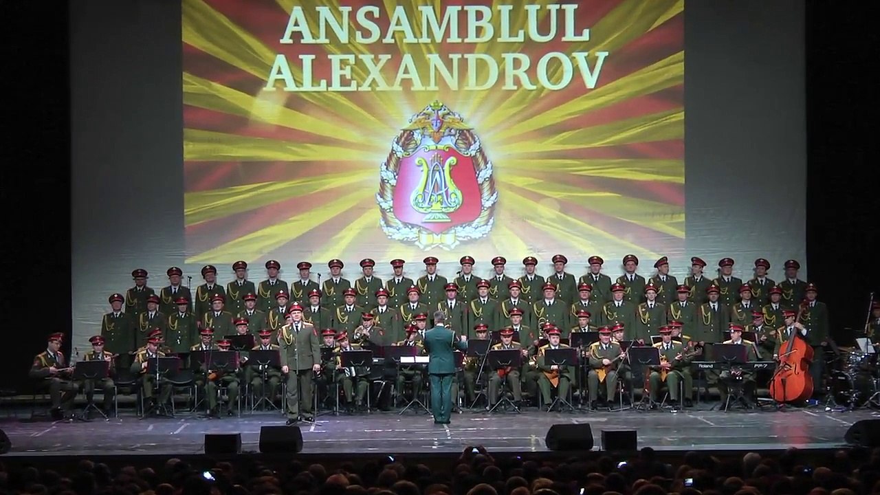 Corul Alexandrov al Armatei Roșii - O cunună-i țara întreagă / Окунунэ