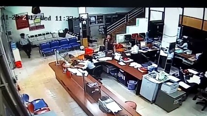 Người đàn ông nổ súng cướp ngân hàng ở Đắk Lắk