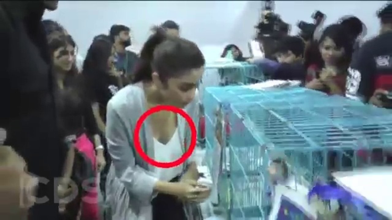 Alia Bhatt Hot Nipple Show