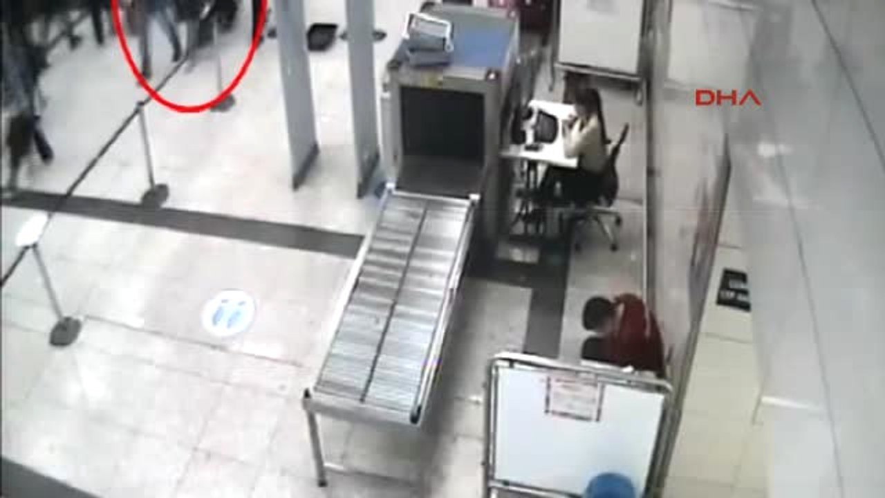 Midesinde 95 Prezervatif İçinde 1 Kilo 200 Gram Kokain Bulundu