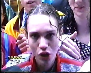 Michael Jackson Sidney Australia arrives 1996 ( news report )-Nohi9xPLc-0