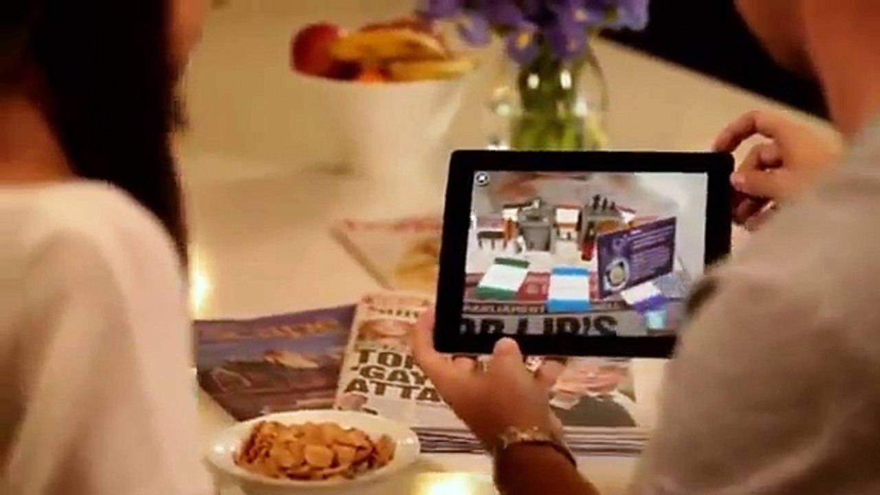 News Alive - Sunday Telegraph - News Australia - Newspaper Augmented Reality-l9_rL7AP3ik