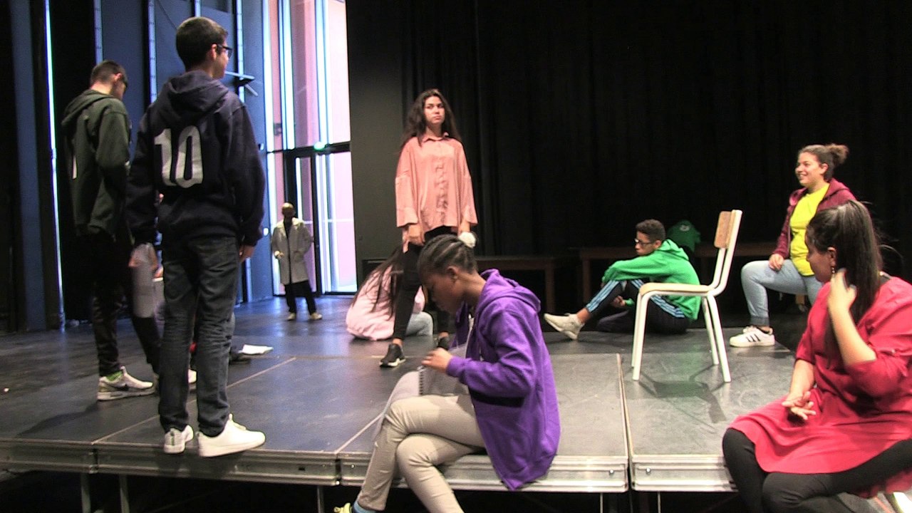 Coté Scène - Coté Scène