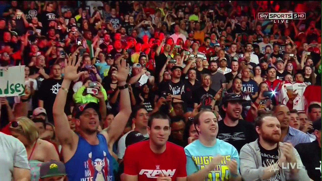 WWE RAW 빈스맥맨 오랜만에 복귀!