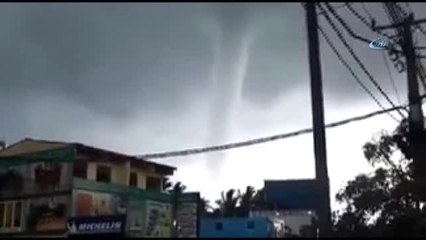 Hindistan'da Şiddetli Rüzgar: 8 Ölü