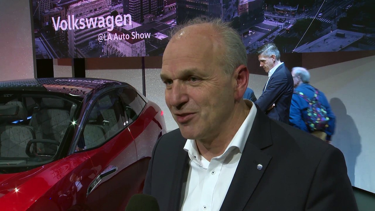 VW auf der 2017 Los Angeles Auto Show - Jurgen Stackman, VW Vorstandsmitglied, VW Brand, Sales & Marketing
