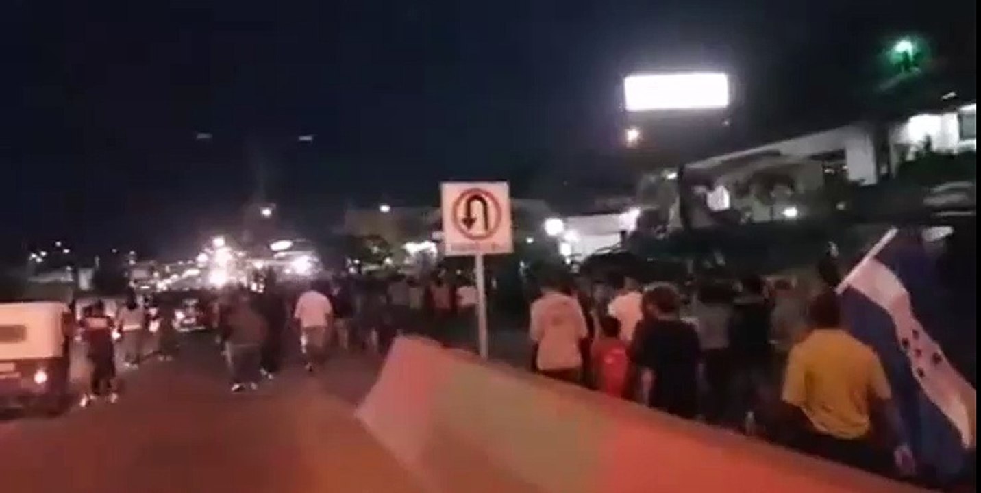 Copanecos salen a las calles