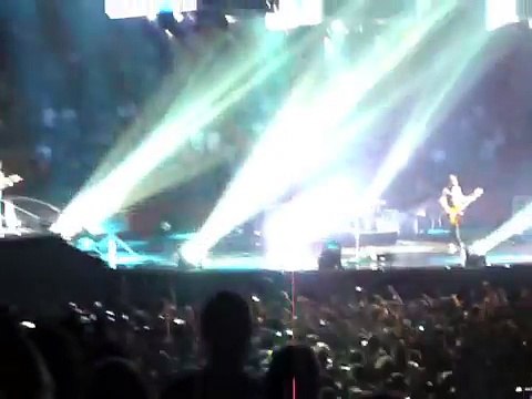 Muse - Supermassive Black Hole, alais Omnisports de Paris-Bercy, Paris, France 11/17/2009