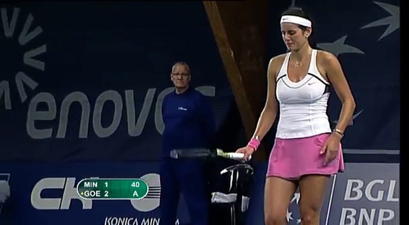 Julia Goerges 2010-Tn5eQHZuXf8