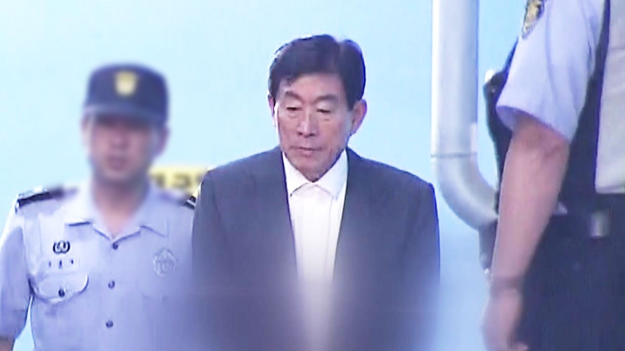 [취재N팩트] 원세훈, 이번에는 국정원 돈 빼돌린 혐의 포착 / YTN