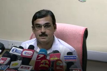 அரபிக் கடலுக்கு ஷிப்ட்டான ஓகி புயல்... அடுத்த 24 மணி நேரத்திற்கு மழை நீடிக்கும்!- வீடியோ