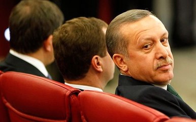AK Parti'de Seçim İttifakı Zirvesi! Erdoğan Önce Kurmaylarıyla, Sonra Başbakan'la Görüşecek