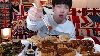 BJ꽃돼지 돈까스스페셜4종류+김밥+파김치+갈비만두먹방