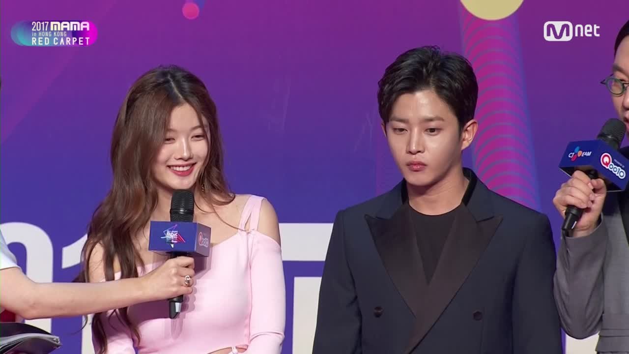 [2017 MAMA in Hong Kong] Red Carpet with Kim Min Seok(김민석) & Kim You Jung(김유정)_2017마마