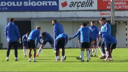 Trabzonspor antrenmanında 'haka' dansı