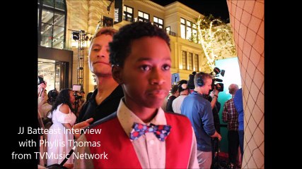 JJ Batteast of A Christmas Story Live at The Grove Leg Lamp Lighting Ceremony