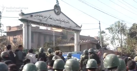 Several Killed in Taliban Attack on Pakistani College