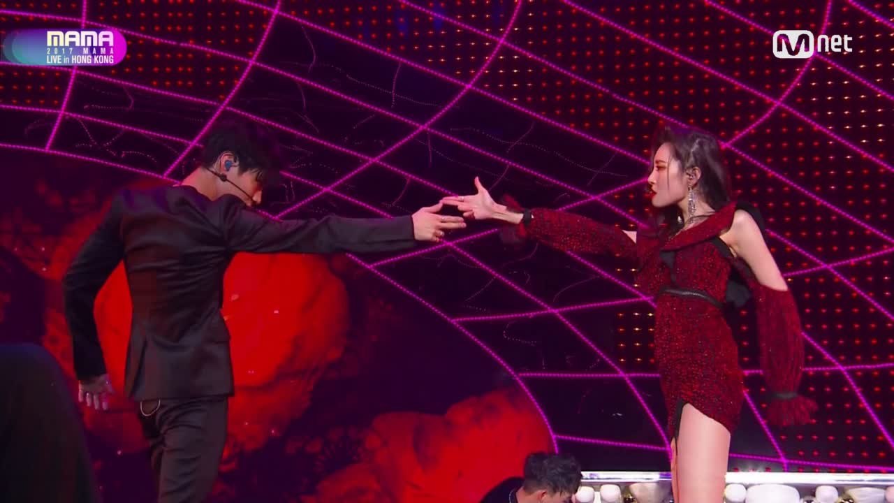 [2017 MAMA in Hong Kong] SUNMI(선미)&TAEMIN(태민)_Gashina(가시나)_2017마마