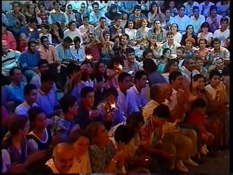 Adnan Şenses - Dokunmayın Bana