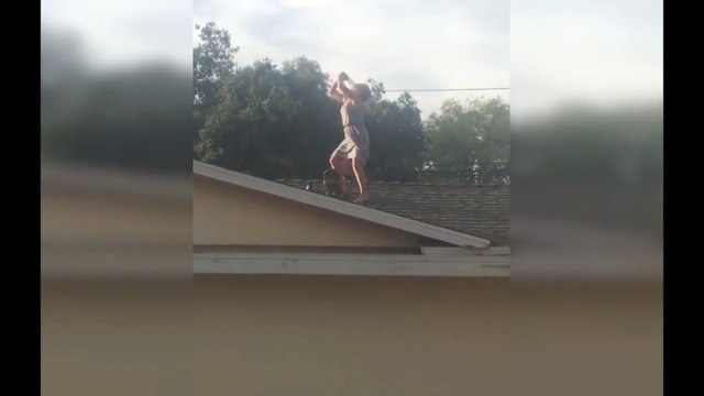 LOL : Quand le repas de famille des voisins se transforme en dîner-spectacle