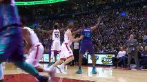Dwight Howard Quick Crossover   HUGE Two-Handed Slam
