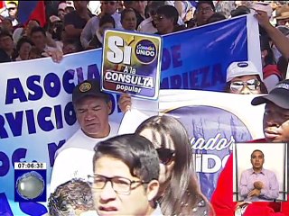 Marchas en respaldo a la consulta en Pichincha y Cotopaxi