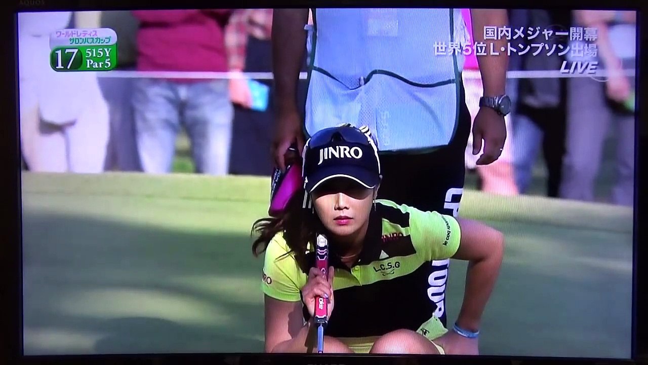 【キム・ハヌル】アラサーの太ももゴルフ♡ミニスカ（2017ｻﾛﾝﾊﾟｽｶｯﾌ3日目）