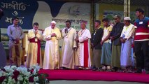 El papa Francisco se reúne con rohinyás en Bangladés