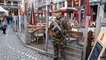Patrouille sur le marché de Noël de Bruxelles par les militaire du régiment des chasseurs ardennais de Marche-en-Famenne