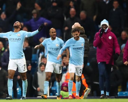 Guardiola wants Man City players to drop social media - but won't force them