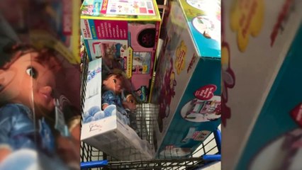 Widow Says Anonymous 'Angel' Paid for Her Kids' Christmas Gifts