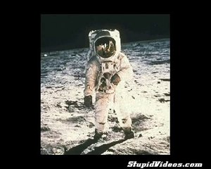 Moon Landings - Neil Armstrong forgets his words