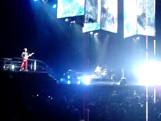 Muse - Supermassive Black Hole, O2 Worold, Berlin, Germany  10/29/2009