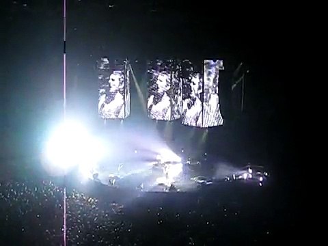 Muse - Supermassive Black Hole, Spektrum, Olso, Norway 10/25/2009