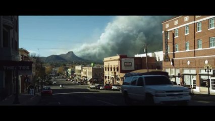 Héroes en el infierno Oficial trailer 2 HD Español estreno 2 Marzo 2018.