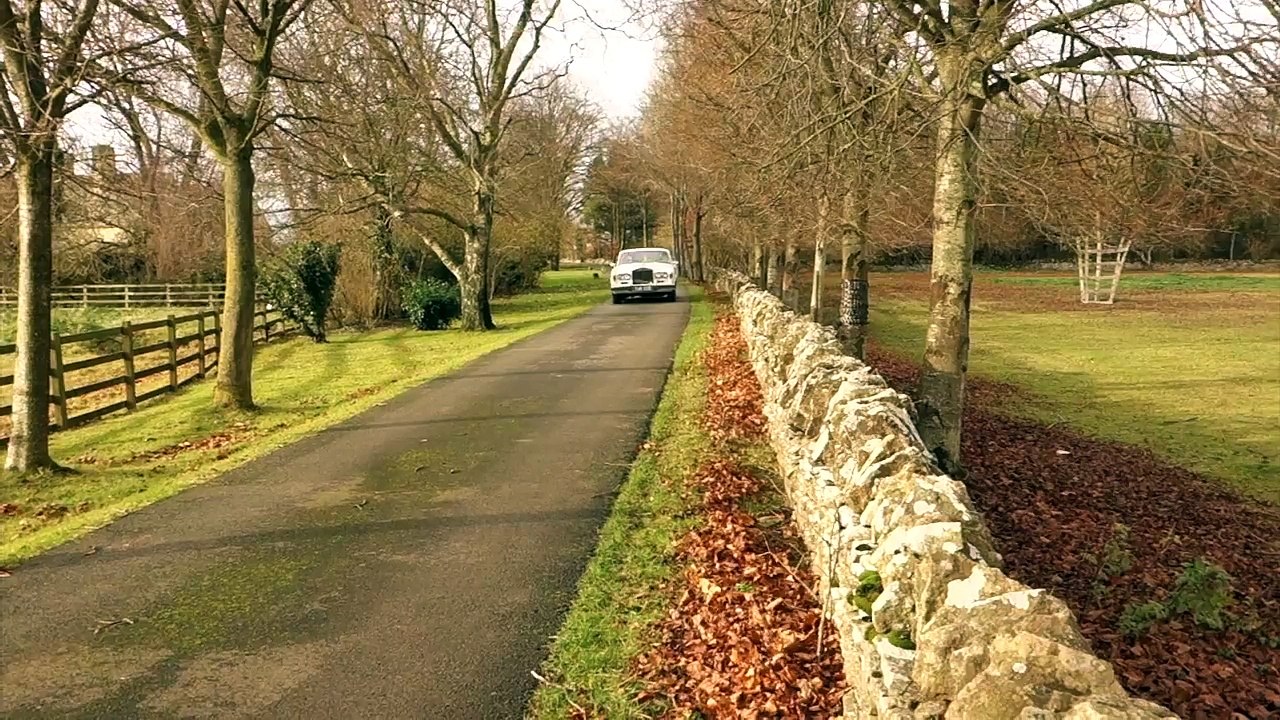 Ebay Rolls Royce Silver Shadow 1 arrives in the garage..