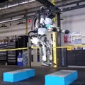 Google'ın Yeni Robotu Probot ! Takla atan zıplayan adeta şov yapan yeni robot