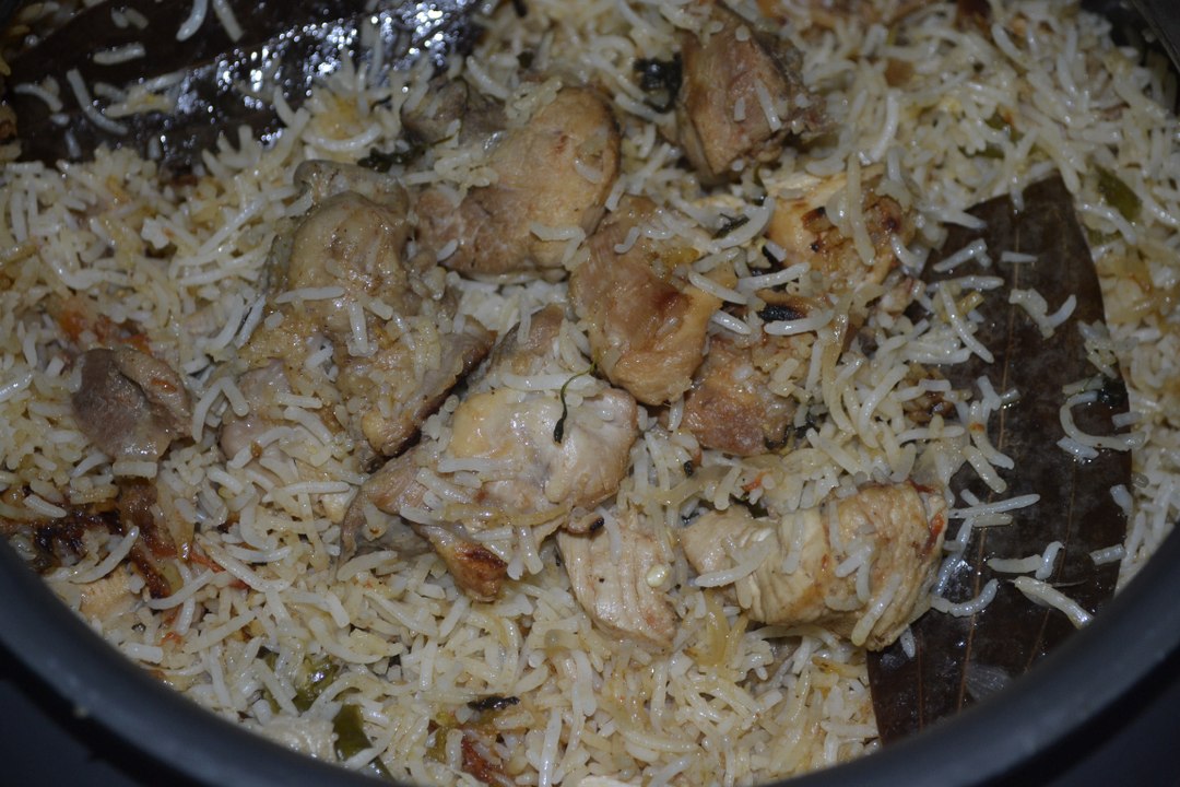 Indian White CHICKEN BIRYANI Prepared Muslim Style & STREET FOOD