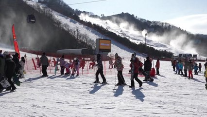 돌아온 스키 시즌..."겨울아 반갑다" / YTN