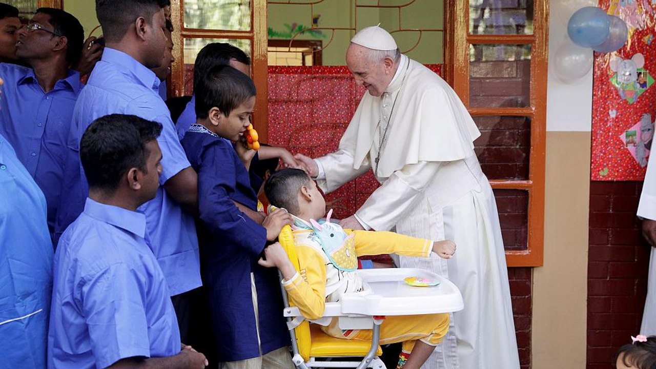 Dhaka: Papst warnt vor 'Terrorismus' des Geschwätzes