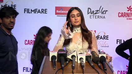 DRUNK Kareena Kapoor Khan WANTS To Go Home!