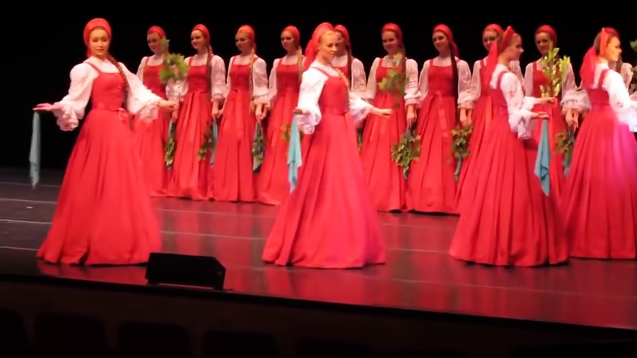 Ces danseuses russes se déplacent en lévitation sur scène