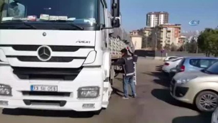 Şanlıurfa'da 262 Bin Paket Kaçak Sigara Ele Geçirildi