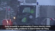Early snow blocks roads in southeast France