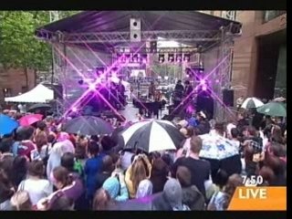 Delta Goodrem - In This Life - Sunrise 26-10-2007.dkly`